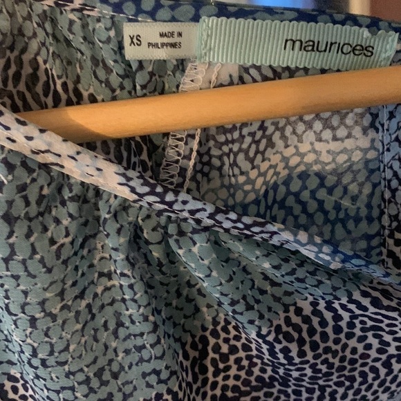 Maurices woman’s top size XS. Extra Small. Blue hues. Sheer. - Picture 2 of 7